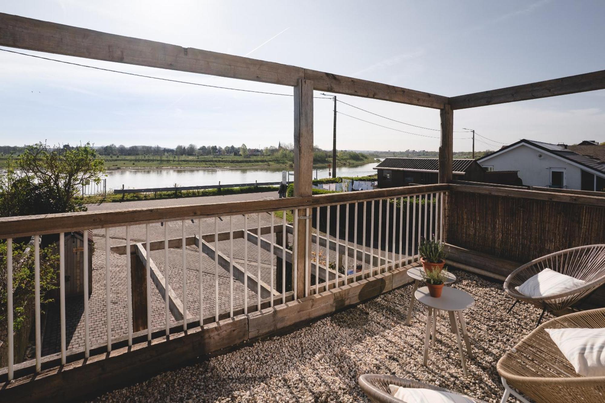 Maas Suites Lanaken Exterior foto
