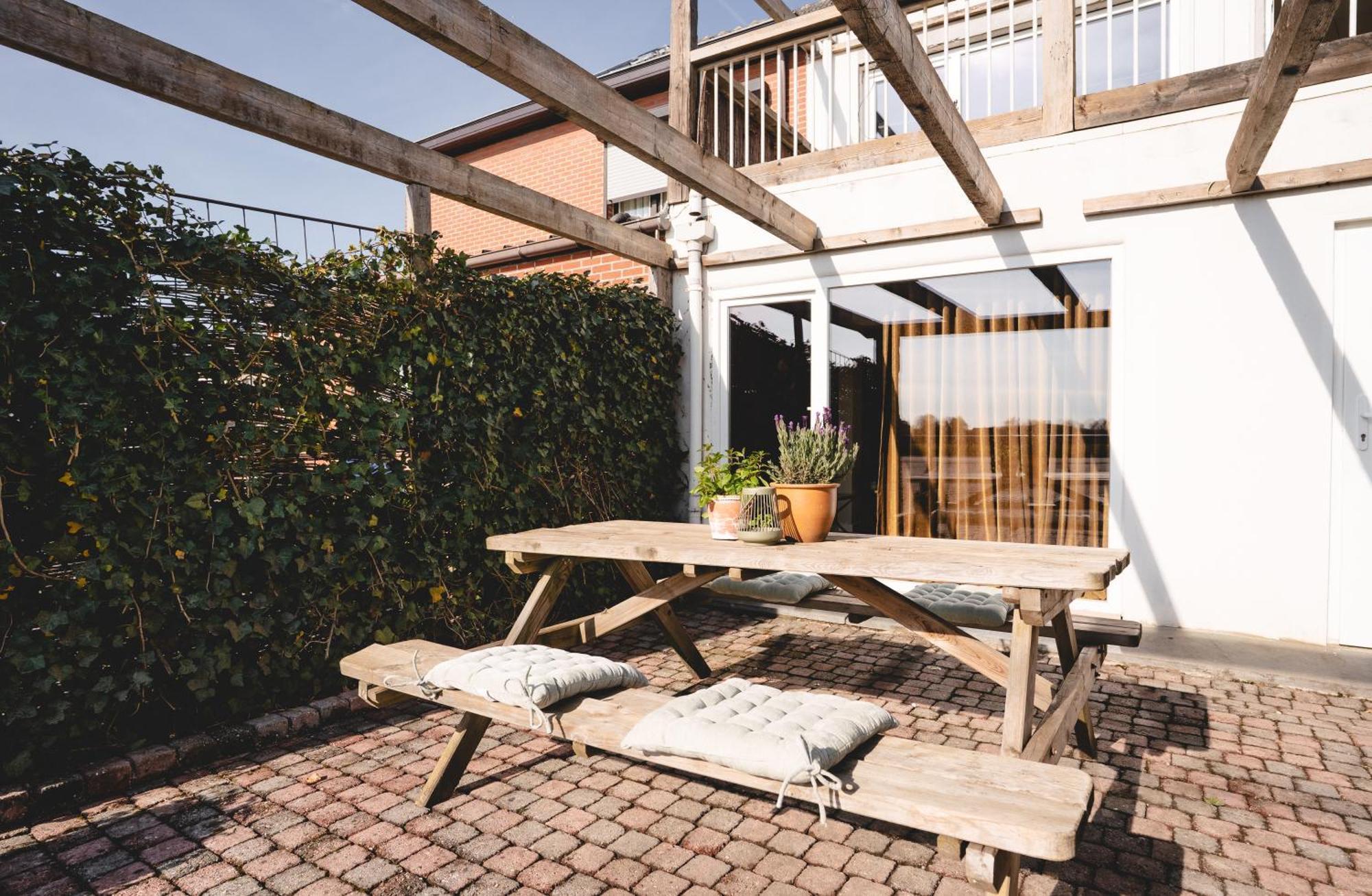 Maas Suites Lanaken Exterior foto